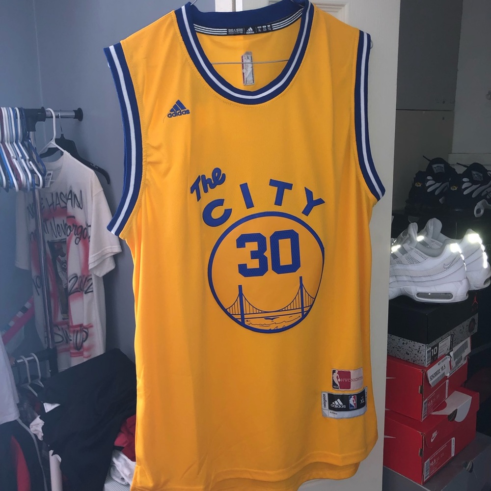 Basketball jersey